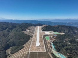 云南鳳慶通用機場建設(shè)工程項目土石方、地基處理及排水工程施工